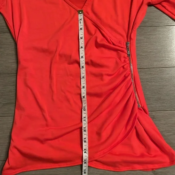 GUESS Orange Long Sleeve Wrap Top with Side Zipper. Size Small - Picture 11 of 15